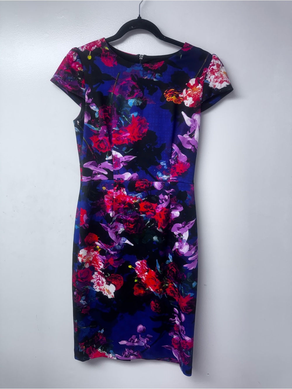 Betsey Johnson Floral Sheath Dress Size 6 Blue Pink Cap Sleeve Cocktail Midi - Picture 4 of 11